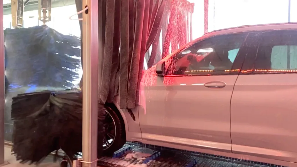 brush vs touchless car wash